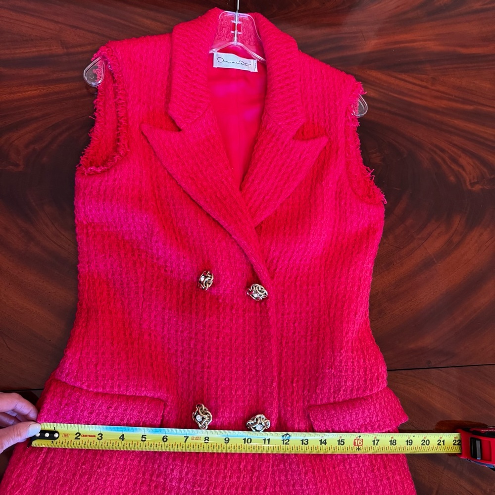 Oscar de la Renta Red Boucle Tweed Dress - Picture 17 of 17